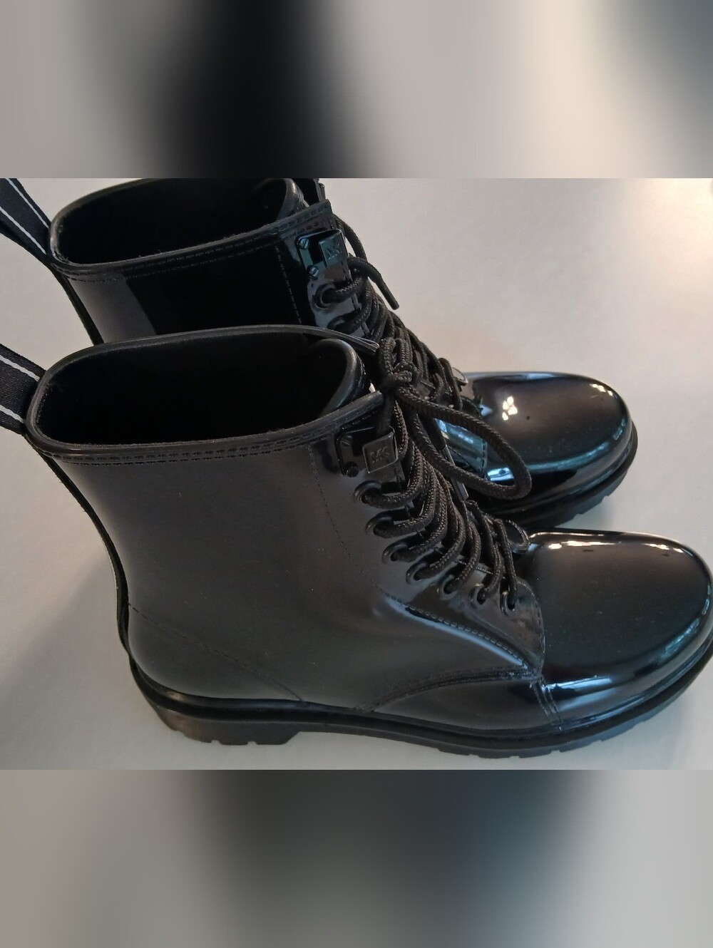 Michael Kors Tavie Rain Bootie – Size 9 – Black Patent – NWOT